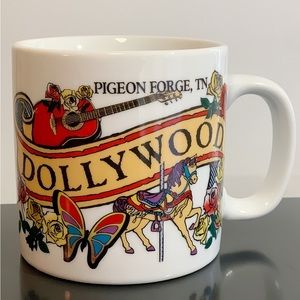 16oz Dollywood ceramic coffee mug!